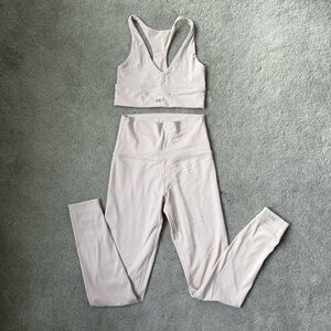 SET Active Cream Leggings and Top Set